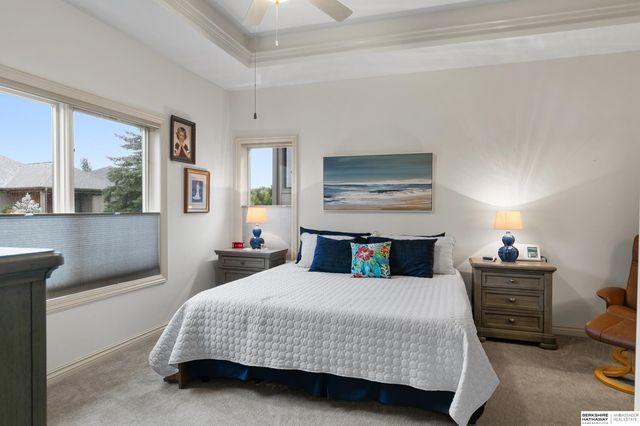 9930 Edgewater Lane, Lincoln, NE 68527