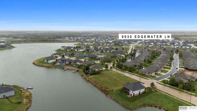 9930 Edgewater Lane, Lincoln, NE 68527