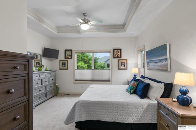 9930 Edgewater Lane, Lincoln, NE 68527