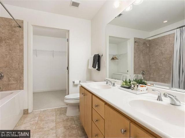 929 Portland Avenue 1011, Minneapolis, MN 55404