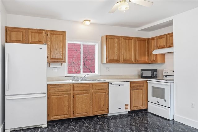 129 Eutaw Ave, Lynn, MA 01902