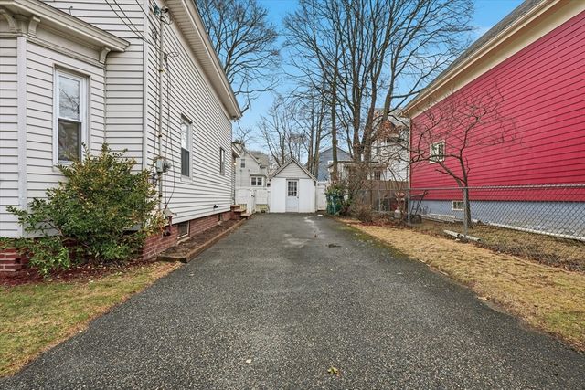 129 Eutaw Ave, Lynn, MA 01902