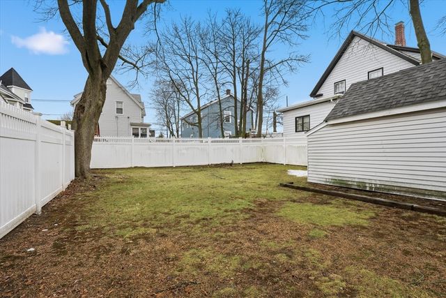 129 Eutaw Ave, Lynn, MA 01902