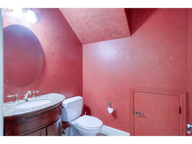 12594 Nw BAYONNE Ln, Portland, OR 97229
