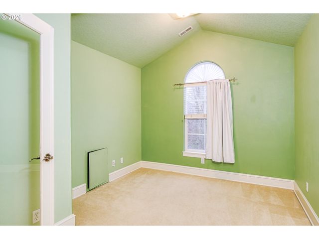 12594 Nw BAYONNE Ln, Portland, OR 97229