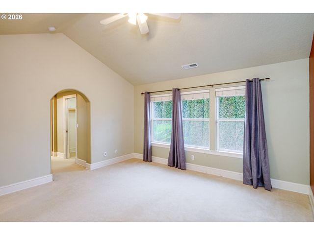 12594 Nw BAYONNE Ln, Portland, OR 97229