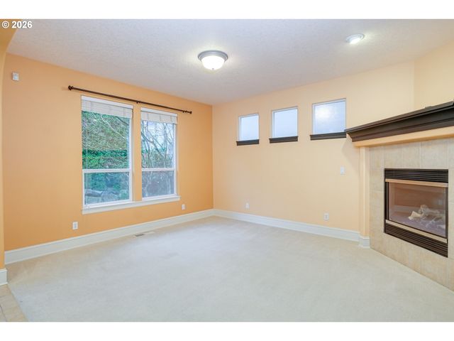 12594 Nw BAYONNE Ln, Portland, OR 97229