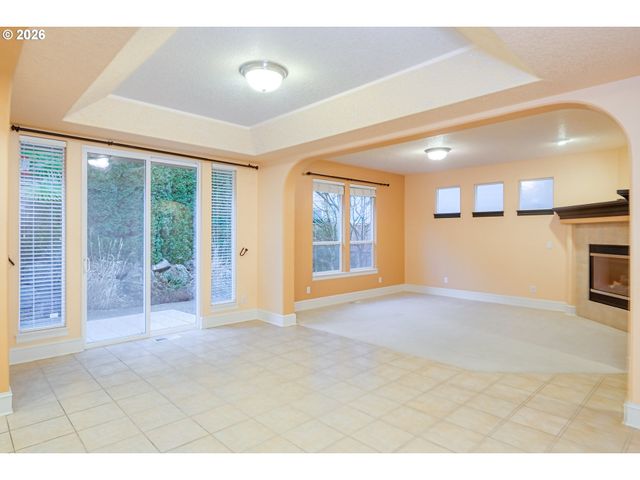12594 Nw BAYONNE Ln, Portland, OR 97229