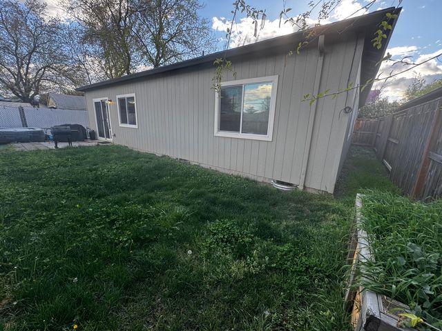 2642 Wyatt Drive, Medford, OR 97501