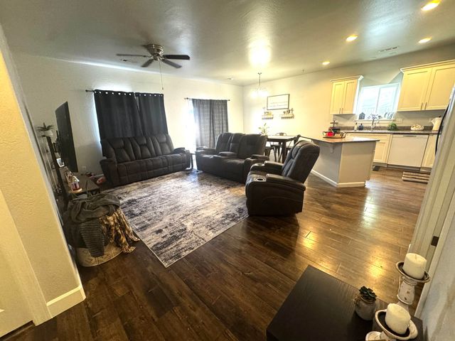 2642 Wyatt Drive, Medford, OR 97501