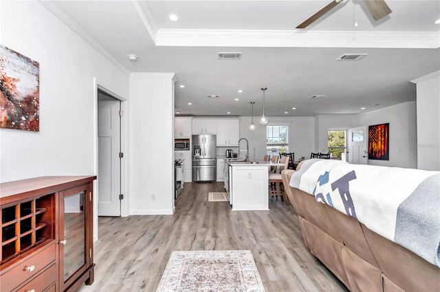 521 NW 80TH AVENUE, Ocala, FL 34480