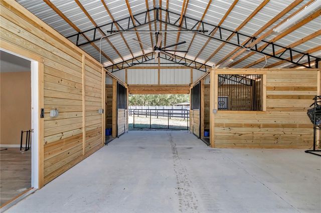 521 NW 80TH AVENUE, Ocala, FL 34480