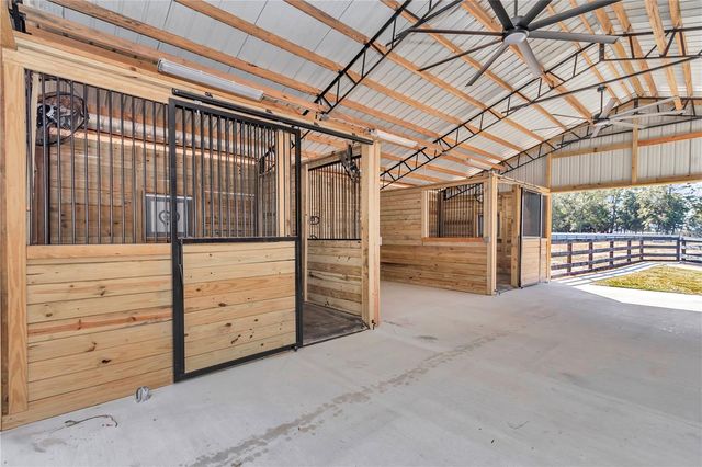 521 NW 80TH AVENUE, Ocala, FL 34480