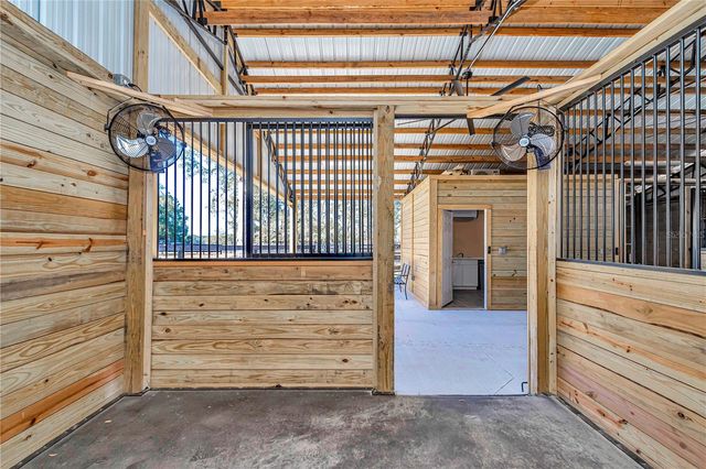 521 NW 80TH AVENUE, Ocala, FL 34480