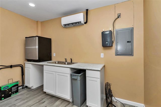 521 NW 80TH AVENUE, Ocala, FL 34480