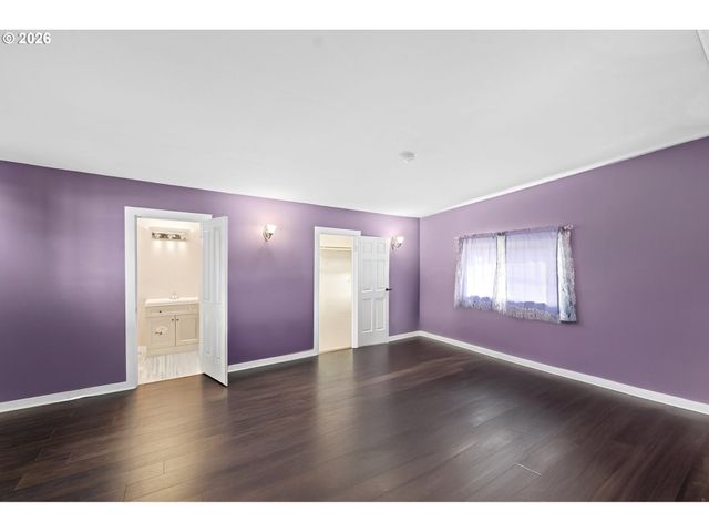 404 CHINOOK Ave, Astoria, OR 97103