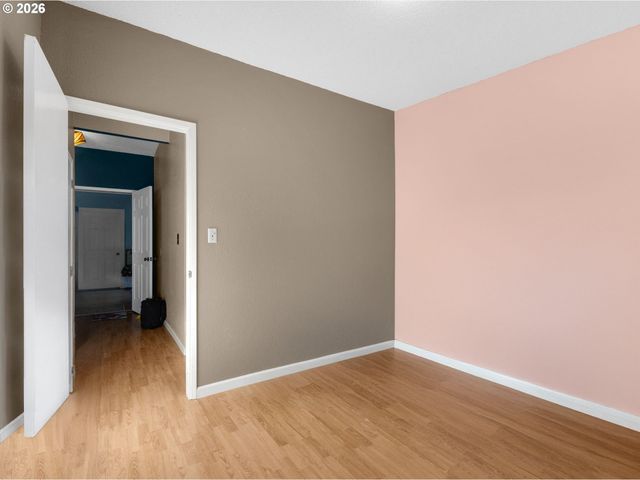 404 CHINOOK Ave, Astoria, OR 97103