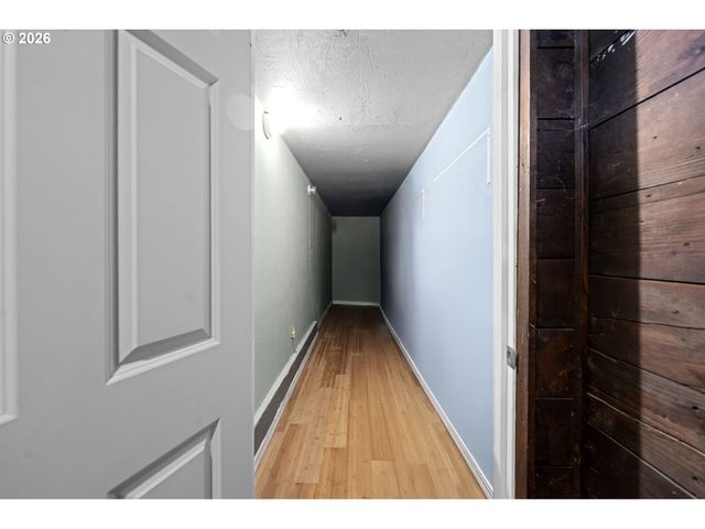 404 CHINOOK Ave, Astoria, OR 97103