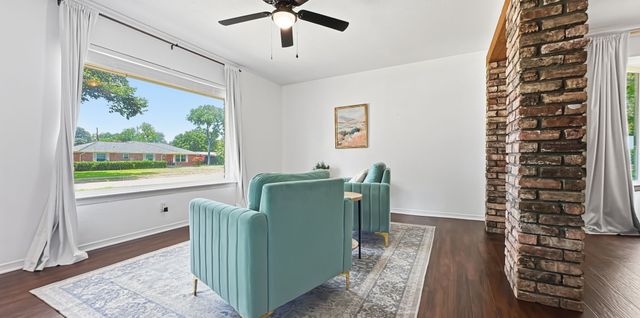 2122 Castleford Lane, Garland, TX 75040
