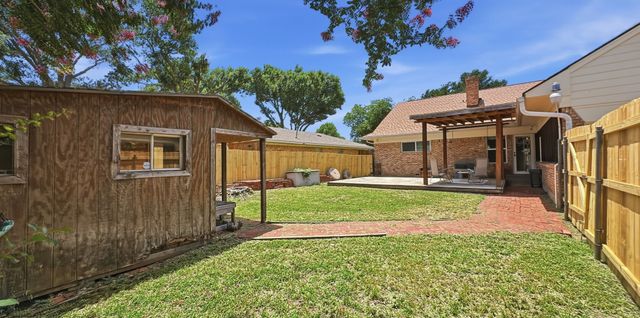 2122 Castleford Lane, Garland, TX 75040