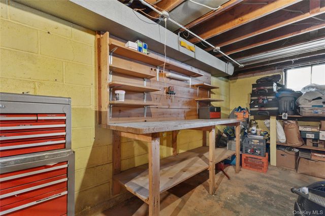 32 Harrison Drive, Larchmont, NY 10538