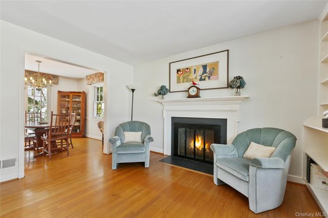 32 Harrison Drive, Larchmont, NY 10538