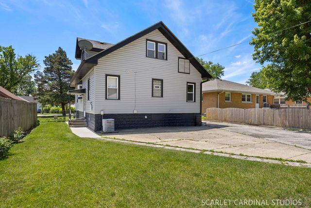50 E Oak Street, Villa Park, IL 60181