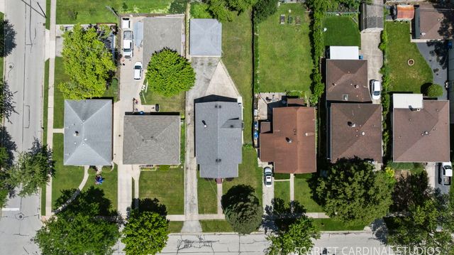 50 E Oak Street, Villa Park, IL 60181