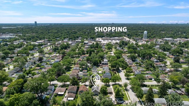50 E Oak Street, Villa Park, IL 60181