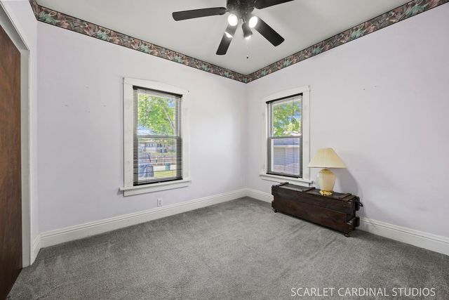 50 E Oak Street, Villa Park, IL 60181