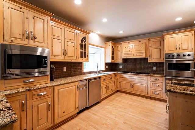 229 Indian Creek COURT, Fox Point, WI 53217