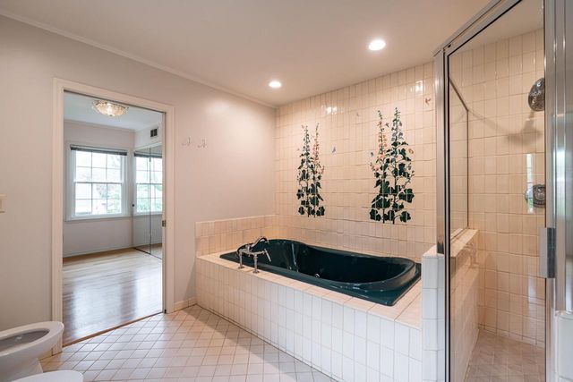 229 Indian Creek COURT, Fox Point, WI 53217
