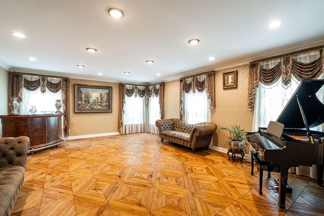 229 Indian Creek COURT, Fox Point, WI 53217