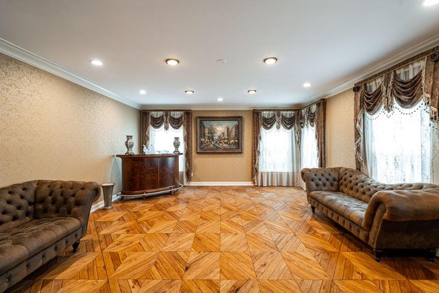 229 Indian Creek COURT, Fox Point, WI 53217