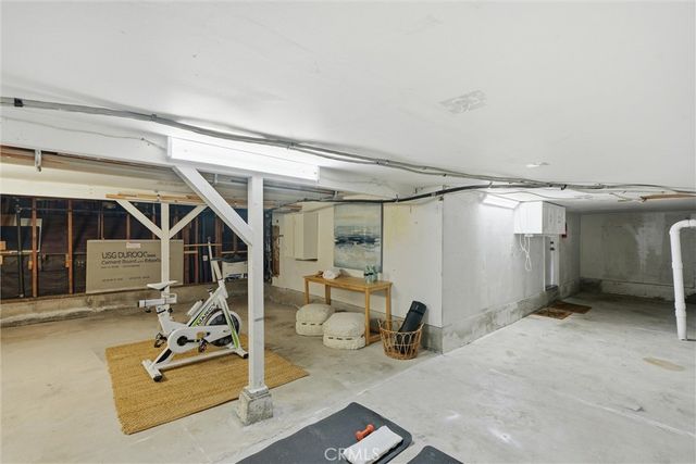 20066 Avenue Of The Oaks, Newhall, CA 91321