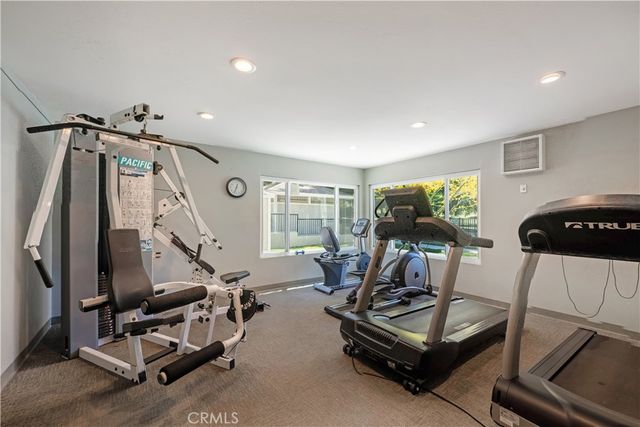 20066 Avenue Of The Oaks, Newhall, CA 91321