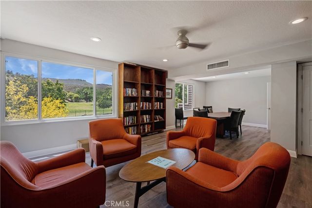 20066 Avenue Of The Oaks, Newhall, CA 91321