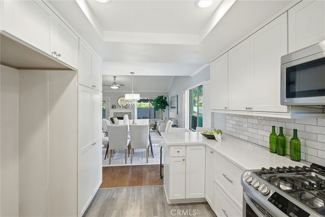 20066 Avenue Of The Oaks, Newhall, CA 91321