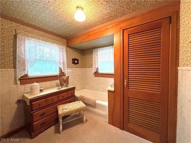 603 S Main Street, Columbiana, OH 44408