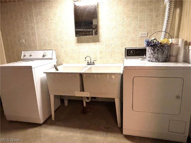 603 S Main Street, Columbiana, OH 44408