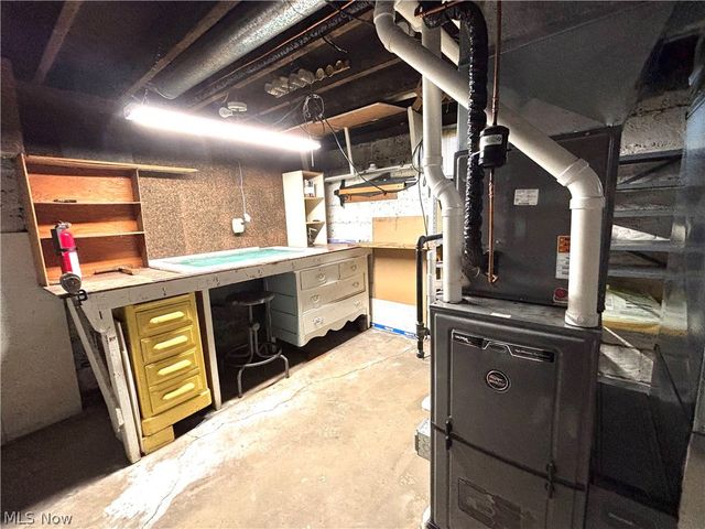 603 S Main Street, Columbiana, OH 44408