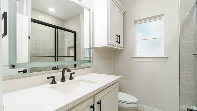 8022 N 49th Lane, Mcallen, TX 78504