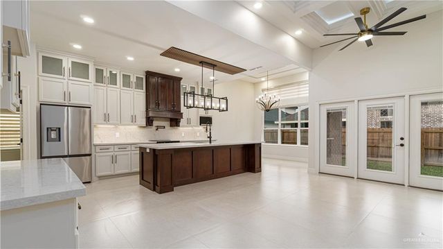 8022 N 49th Lane, Mcallen, TX 78504