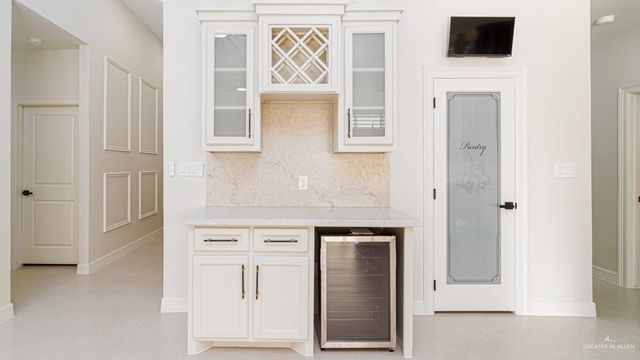 8022 N 49th Lane, Mcallen, TX 78504