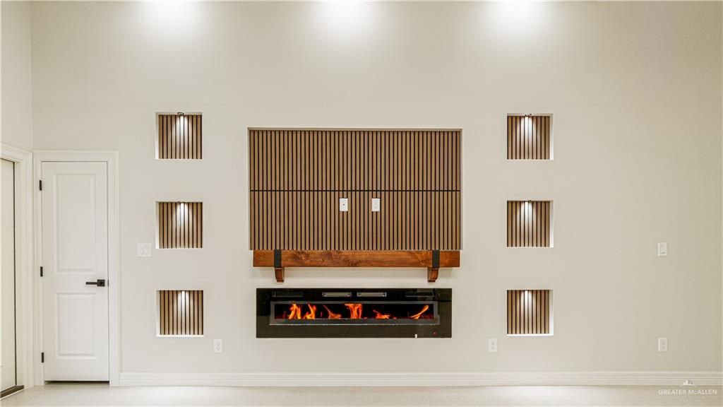 Image 7 of property listing at 8022 N 49th Lane, Mcallen, TX 78504