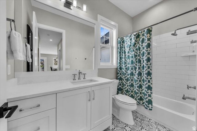 684 S 990 W, Hurricane, UT 84737