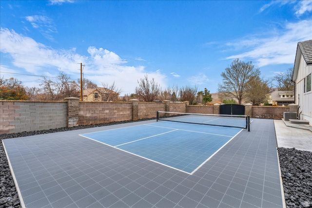 684 S 990 W, Hurricane, UT 84737