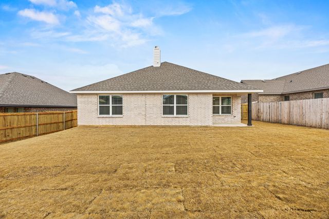 102 Maverick Trail, Valley View, TX 76272