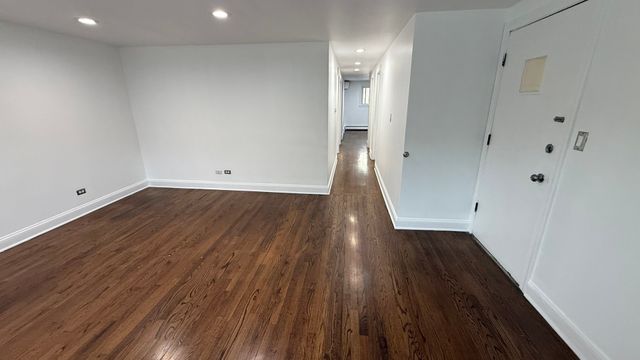 2232 N River Road 3, River Grove, IL 60171