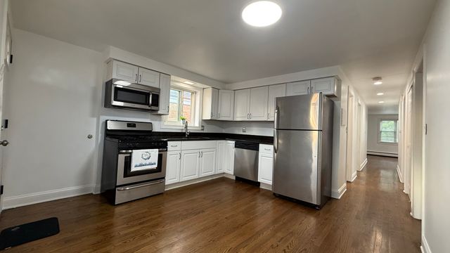 2232 N River Road 3, River Grove, IL 60171